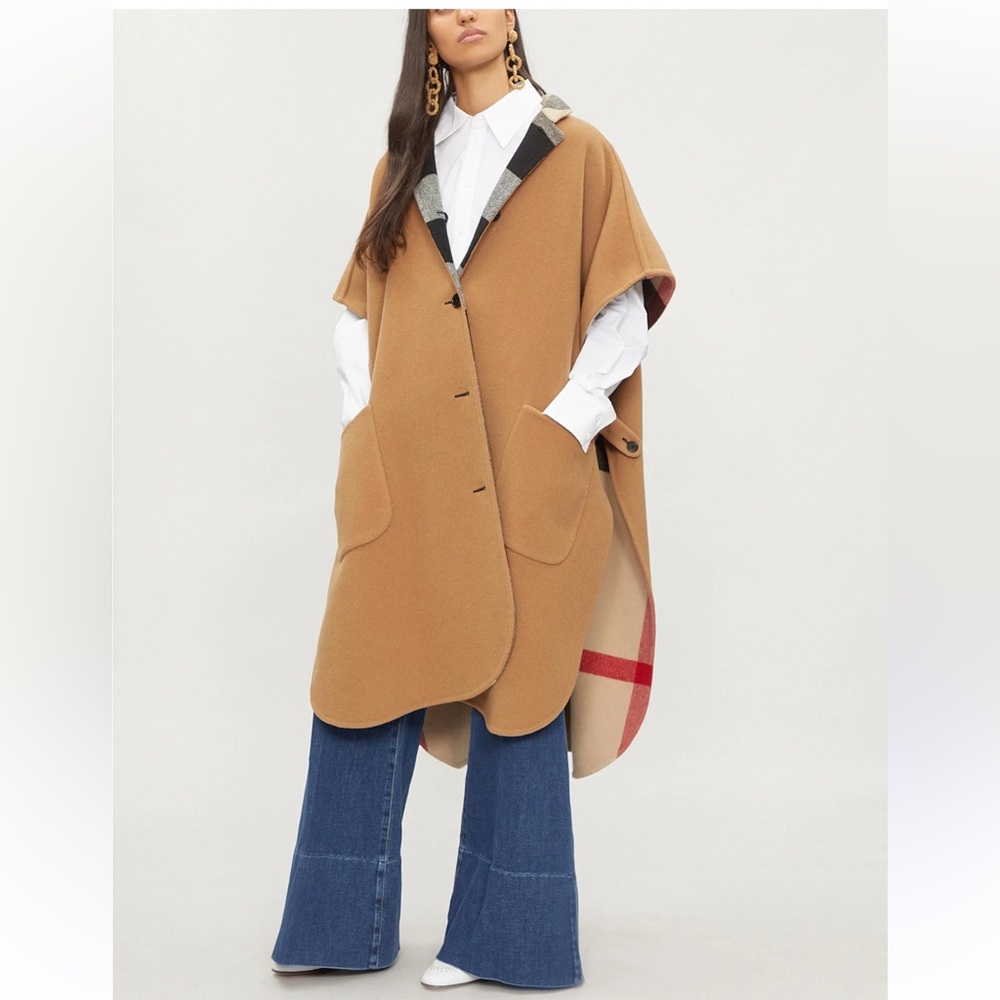 Burberry reversible cape